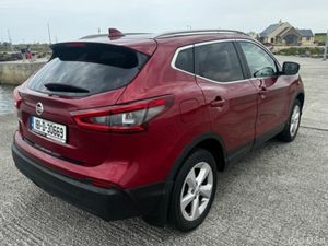 Nissan Qashqai 1.5 SV 18 4DR - Image 3