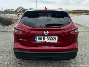 Nissan Qashqai 1.5 SV 18 4DR - Image 4