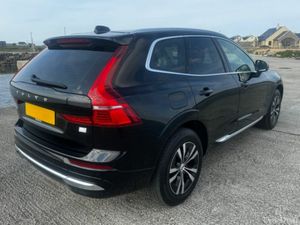Volvo XC60 RECHARGE T6 CORE AWD - Image 3