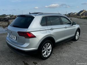 Volkswagen Tiguan Highline 2.0tdi M6F 150HP 5DR - Image 3