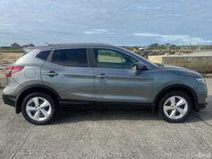 Nissan Qashqai 1.2 SV 18 4DR - Image 2