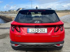 Hyundai Tucson Executive TWO Tone 5DR - Image 4