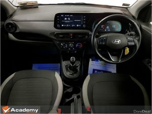 Hyundai i10 Deluxe Plus 5DR - Image 2