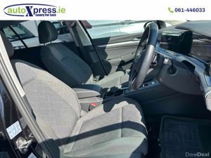 Volkswagen Golf 2.0 TDI Automatic, Reversing camer - Image 4