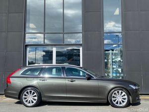 Volvo V90 2.0 D4 Momentum Plus Auto 190bhp - Image 4