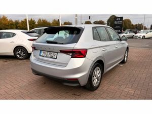 Skoda Fabia AMB 1.0lt petrol 65HP 5DR - Image 4