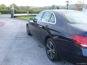 Mercedes-Benz E220 D SE AUTO,  2020 - Image 4