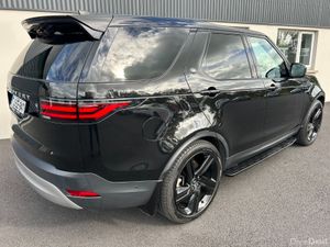 Land Rover Discovery 30 D300 HSE 300BHP - No Vat - Image 4