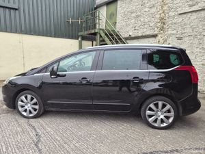 Peugeot 5008 2015 Allure 7 seater - Image 4