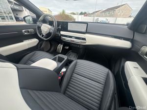 Kia EV4 Fastback GT LINE * ORDER NOW * - Image 4