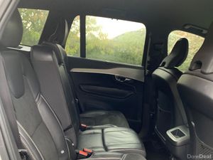 Volvo XC90 2019 R-DESIGN DIESEL - Image 4
