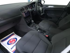 VOLKSWAGEN GOLF 1.2 TSI DSG SE NAV - Image 4