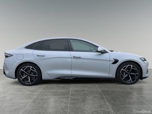 2025 BYD Seal Excellence AWD - Image 3