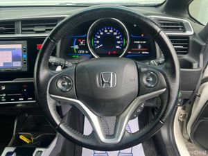 Honda Fit S-PACKAGE 1.5 HYBRID AUTO // FULL SERVIC - Image 4
