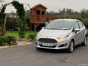 Ford Fiesta 1.2 petrol - Image 4