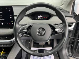 Skoda Enyaq IV 60 // DIGITAL CLUSTER // HALF LEATH - Image 4