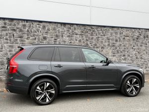 2021 Volvo XC90 R-Design Dark 7 Seat AWD T8 390hp - Image 3