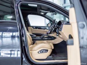 Porsche Cayenne 2019 3.0 4DR AUTO - Image 4