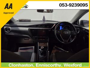 Toyota Auris 2017 1.2 PETROL LUNA - Image 2