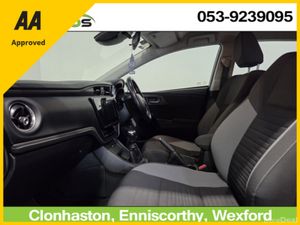 Toyota Auris 2017 1.2 PETROL LUNA - Image 4