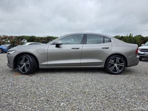 2019 Volvo S60 | T6 Twin Engine AWD Inscription - Image 2