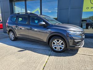 Dacia Jogger TCE 110 Comfort 7 Seater - Image 3