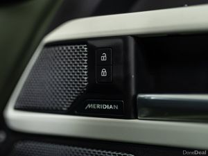 LAND ROVER DEFENDER 90 3.0D 250HP SE TOP SPEC - Image 4