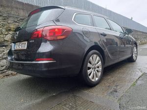 Opel Astra 2013.1.7 CDTI. Nct past - Image 4