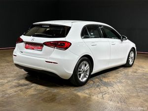 Mercedes-Benz A-Class 1.3 AUTOMATIC - BLACK HALF L - Image 4