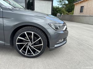 STUNNING 2016 VOLKSWAGEN PASSAT 1.6L 120BHP - Image 2
