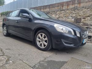 Volvo S60 2012 - Image 2