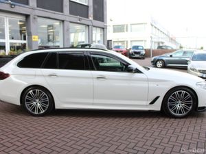 BMW 523DM-SPORT PLUS PACK AUTOMATIC // LOADS OF EX - Image 3