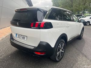Peugeot 5008 1.2 Puretech 130bhp Allure - Image 3