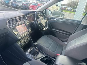 Volkswagen Tiguan HIGHLINE 2.0TDI 150HP MANUAL - Image 3