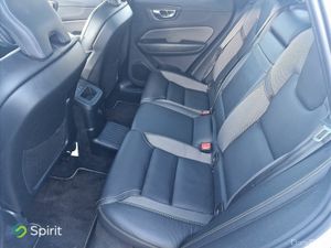 Volvo XC60 T8 "Plug In Hybrid" R-Design, AWD, Pan - Image 4