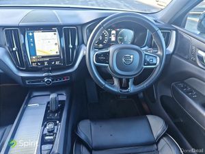 Volvo XC60 T8 "Plug In Hybrid" R-Design, AWD, Pan - Image 4