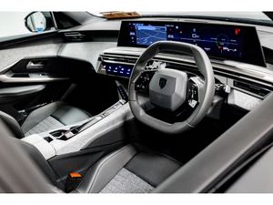 Peugeot 3008 Allure Hybrid Auto 145HP - includes P - Image 2