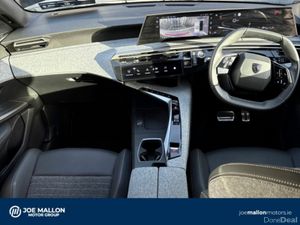 Peugeot 3008 1.2 MHEV 145bhp eDCS6 Allure - Image 4