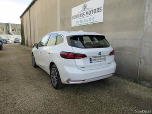 2023 BMW 225e XDRIVE Luxury ALL4 - Image 4