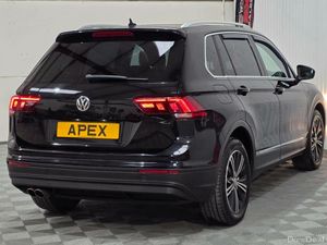 Volkswagen Tiguan DIESEL ESTATE - Image 4