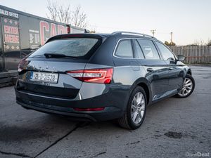 2021 Superb 2.0d Auto/FSH main dealer/*2026 PRICE* - Image 3