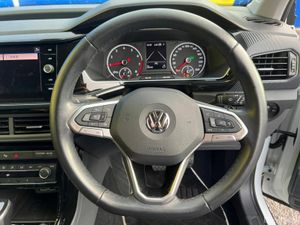 Volkswagen T-Cross 1ST EDITION 1.0 TSI // 18" R-LI - Image 4