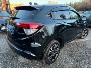 2014 Honda Vezel  1.5 HYBRID AUTO - Image 4