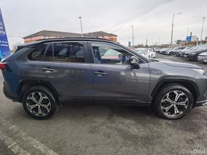 TOYOTA RAV4 2.5 AWD DYNAMIC AUTOMATIC PHEV - Image 4