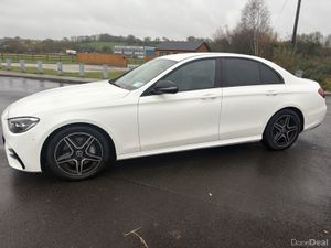 Mercedes-Benz E-Class 2022 - Image 2