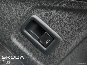 Skoda Superb **THE ALL NEW SUPERB SEL - COMBI**2.0 - Image 4