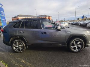 TOYOTA RAV4 2.5 AWD-I DESIGN AUTOMATIC PHEV - Image 4