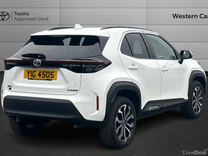 Toyota Yaris Cross 1.5 VVT-h Design SUV 5dr Petrol - Image 2