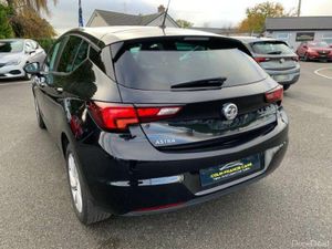 Vauxhall Astra SE - Image 4
