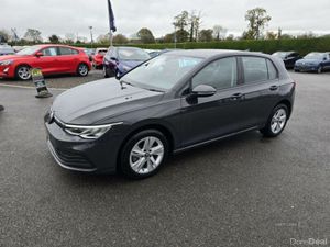 Volkswagen Golf Life - Image 2